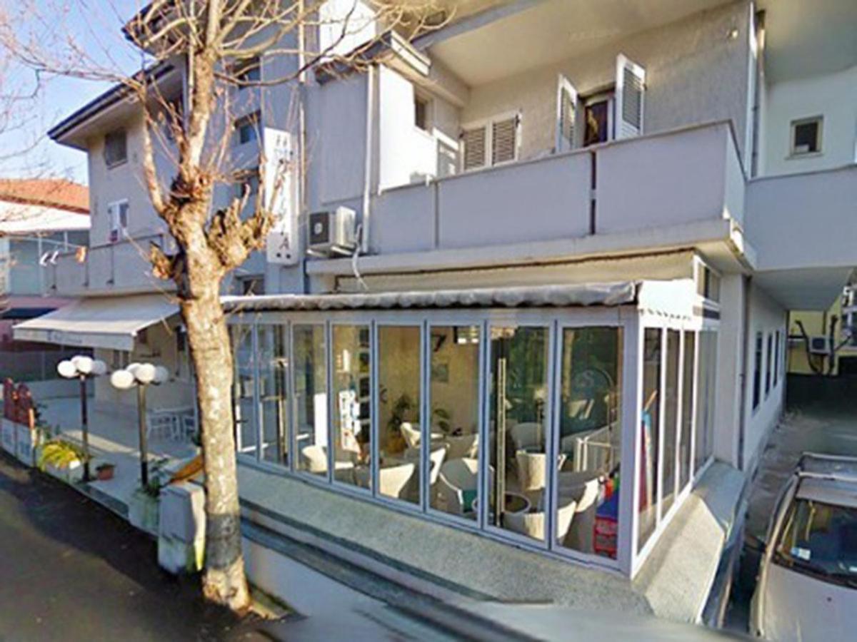 Viserbella di Rimini Hotel Silvia מראה חיצוני תמונה
